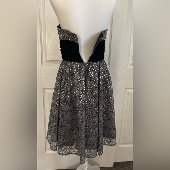 As Seen On Trina Vega In Nickelodeon Show Victorious, Opening Theme Song Dress - Picture 3 of 5